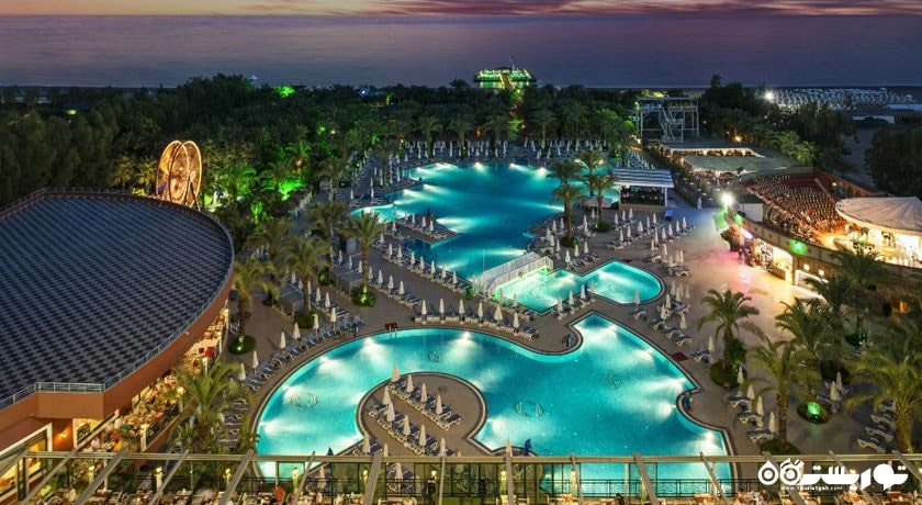 دورنمای زیبای کلی هتل